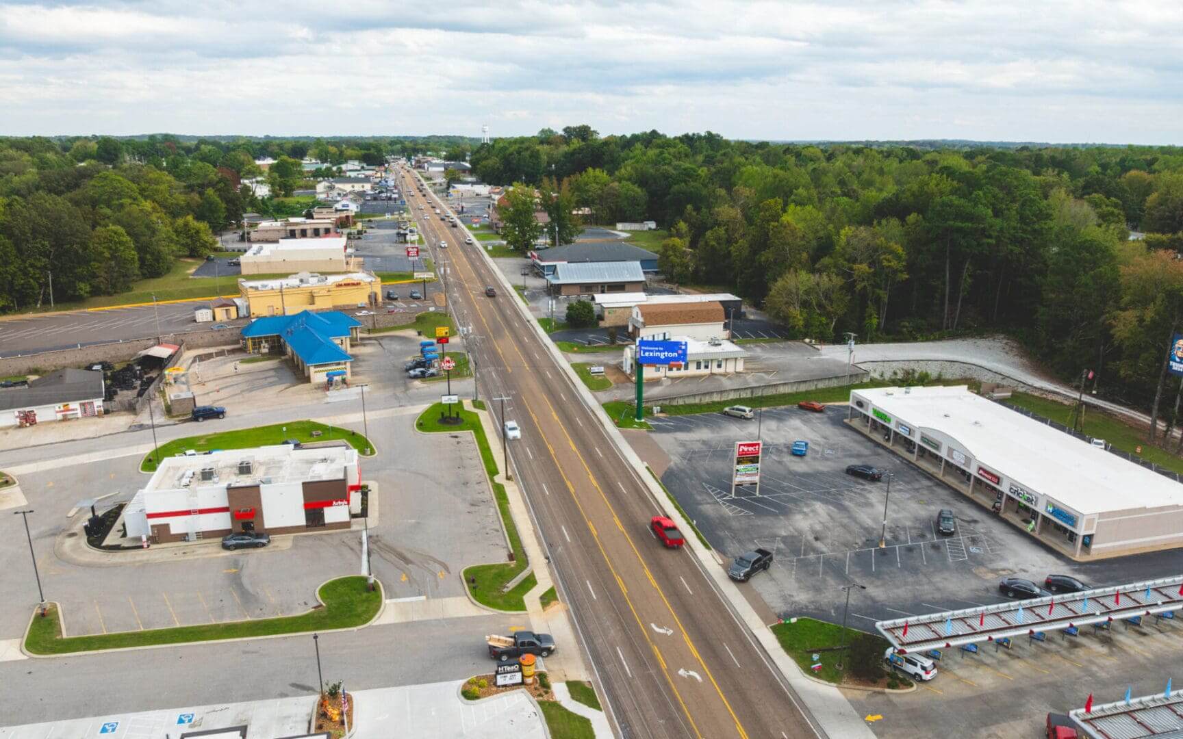 OOH billboard advertising in Lexington, Tennessee